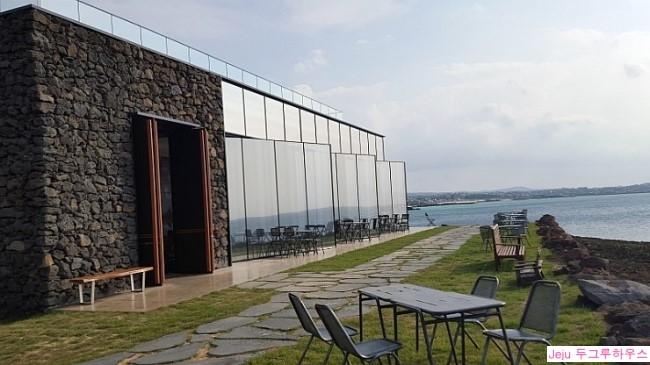 korea korean kpop idol boy band group big bang gdragon's cafe the monsant jeju island korea destinations for kpop fans kpopstuff