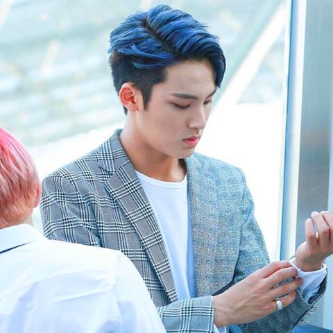 Idols Who Can Pull Off Blue Hair Allkpop Forums