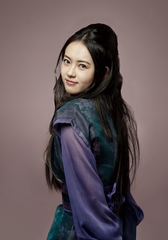 GO ARA'S HAIRSTYLES - Kpop Korean Hair and Style (560 x 650 Pixel)