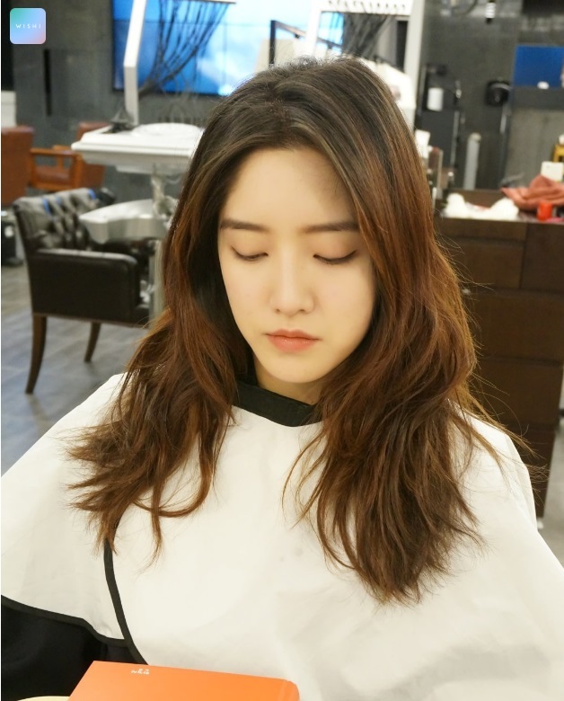 korea korean girls women kpop idol wavy layered hairstyles