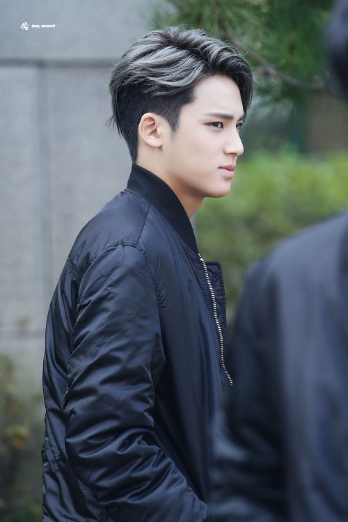 korea korean kpop idol boy band group seventeen mingyu's half dyed hair