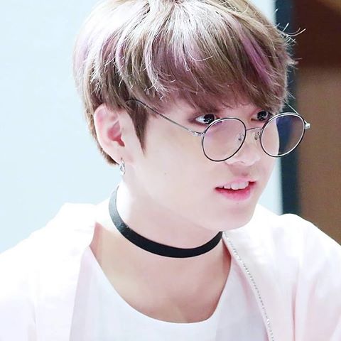 Btsjungkookroundglassescircularglassesspringdayfansignjung 